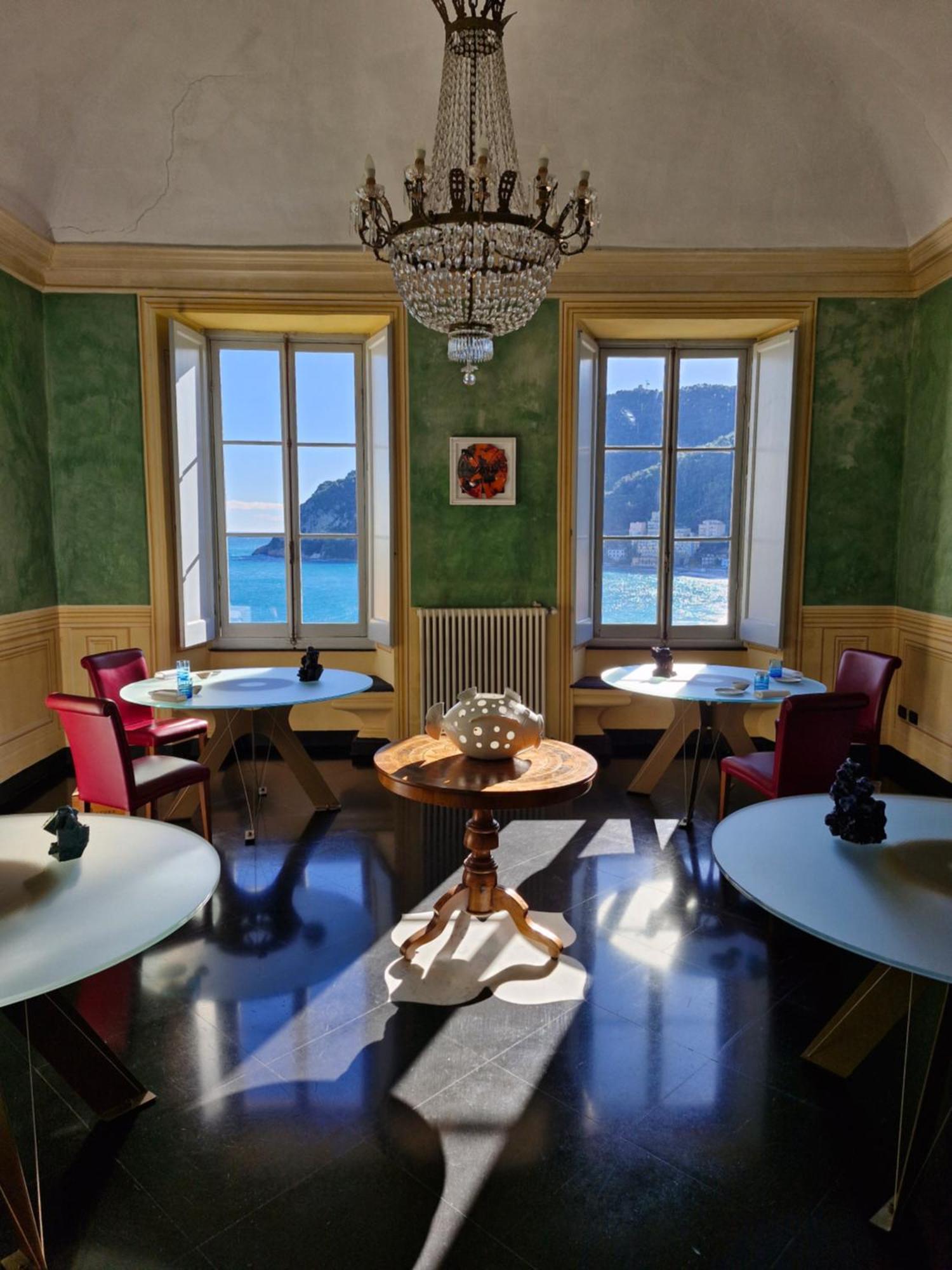 Palazzo Vescovile Hotel Ноли Экстерьер фото