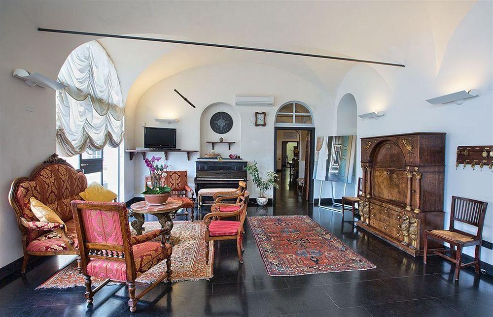 Palazzo Vescovile Hotel Ноли Экстерьер фото